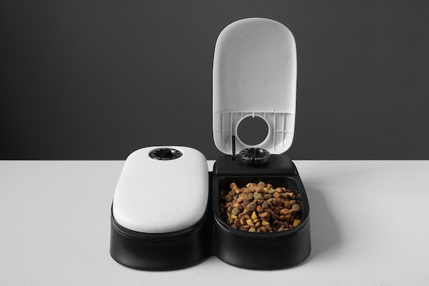 SmartServe Pro: The Ultimate Feeding Solution