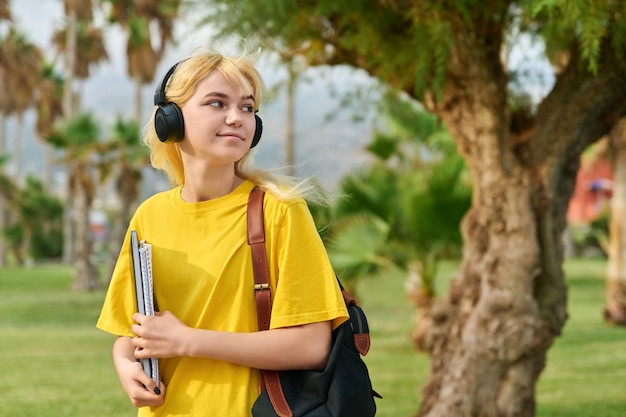 Noise-Cancelling Headphones